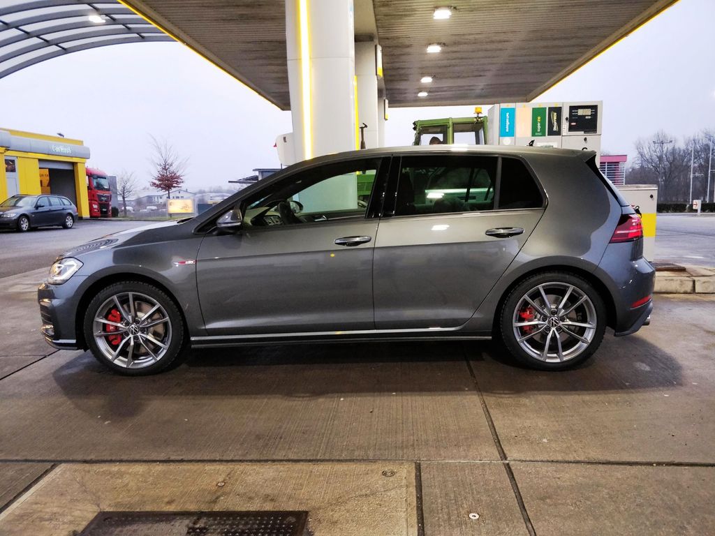 Bild des Angebotes Volkswagen Golf GTI Performance 245 PS DSG DCC AHK ...