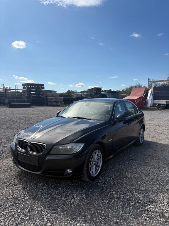 Bild des Angebotes BMW 325 3 Limousine 325 i xDrive