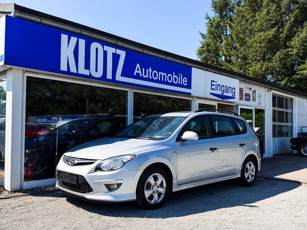 Bild des Angebotes Hyundai i30 CW blue 1.4