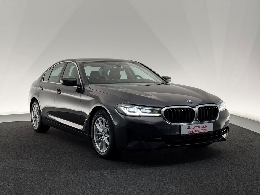 Bild des Angebotes BMW 530d Lim. Mild-Hybrid*LASER*HUD-HiFi-R.KAM-MEMO