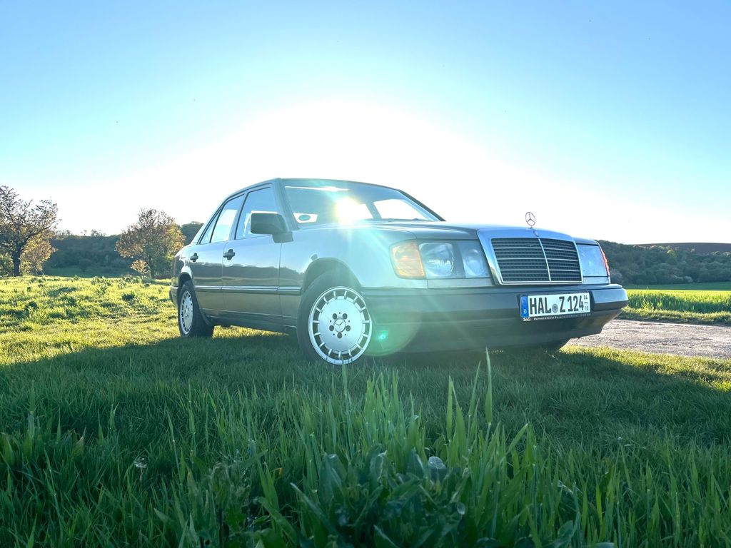 Bild des Angebotes Mercedes-Benz E 230
