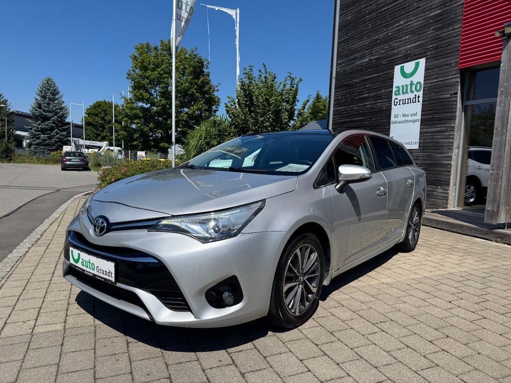 Bild des Angebotes Toyota Avensis Touring Sports Executive Leder Panorama