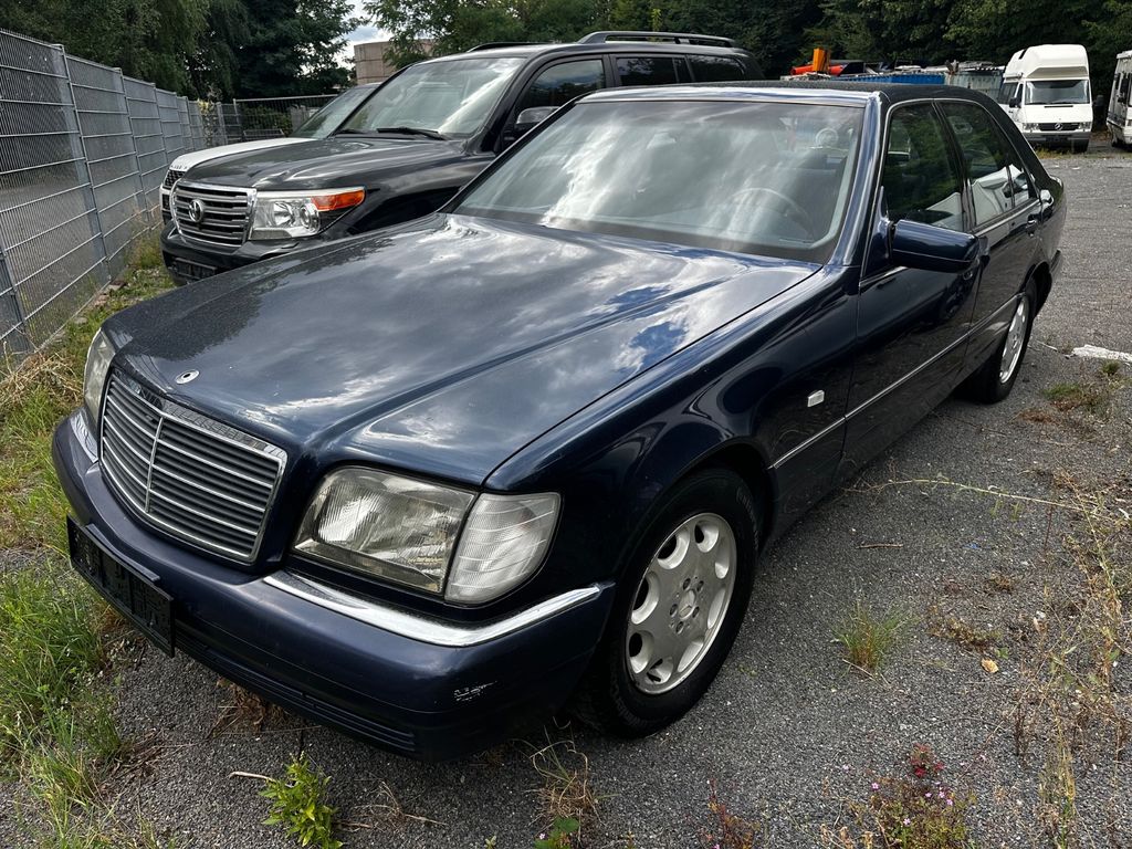 Mercedes-Benz S 300 TD W140