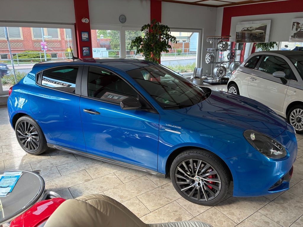 Bild des Angebotes Alfa Romeo Giulietta Super-Voll-Leder-150HP-SUPER OPTIK-ALU