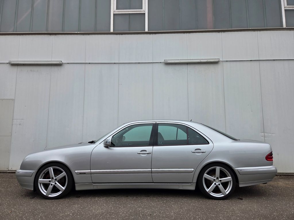 Mercedes-Benz E 320 ELEGANCE Leder/Xenon/Schiebedach