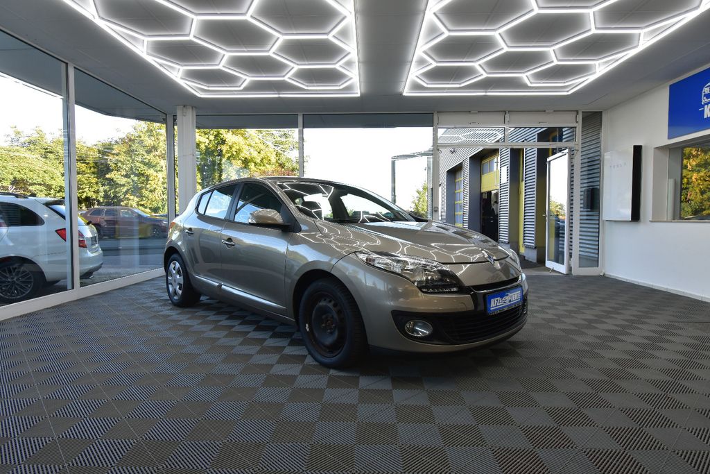 Bild des Angebotes Renault Megane III Lim. 5-trg. Paris NAVI AHK Sitzheiz.