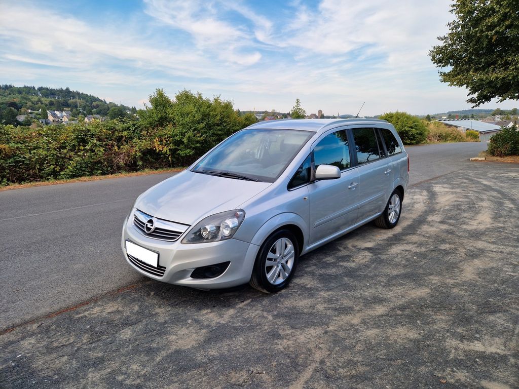 Bild des Angebotes Opel Zafira 1.7 CDTI NAVI TÜV NEU AHK 7 SIZE
