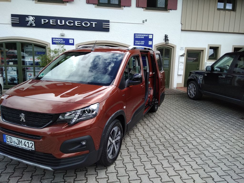 Bild des Angebotes Peugeot Rifter BlueHDi 130 EAT8 Active L2 Active