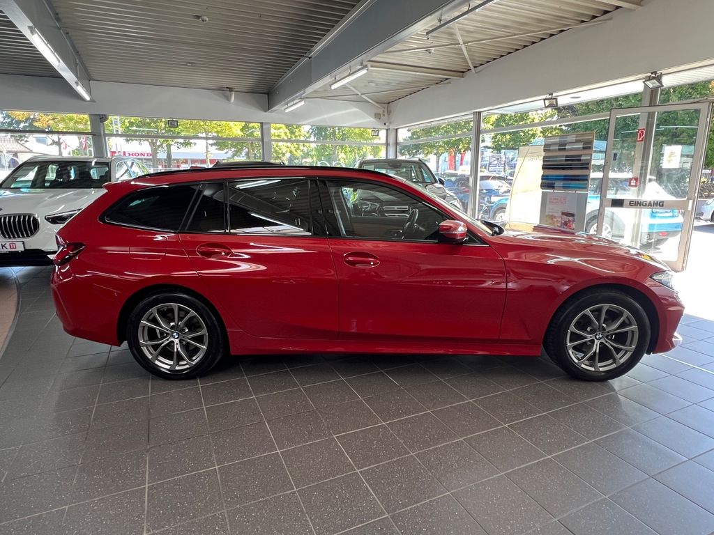 Bild des Angebotes BMW 318 d Touring LED+Sensatec+Harman-Kardon+DA uvm.