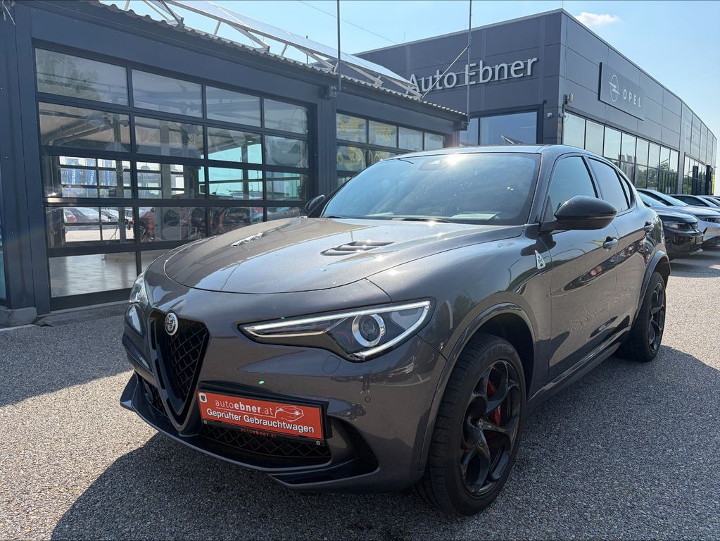 Bild des Angebotes Alfa Romeo Stelvio Quadrifoglio 2.9 V6 Bi-T. AKRAPOVIC
