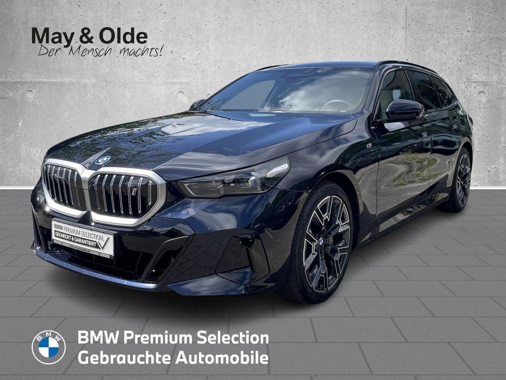 Bild des Angebotes BMW i5 EDRIVE40 Sportpaket HUD AD AHK-klappbar AHK E