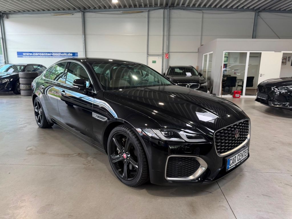 Bild des Angebotes Jaguar XF P250 SE Navi|LED|Leder|Keyless|Kamera|Memory