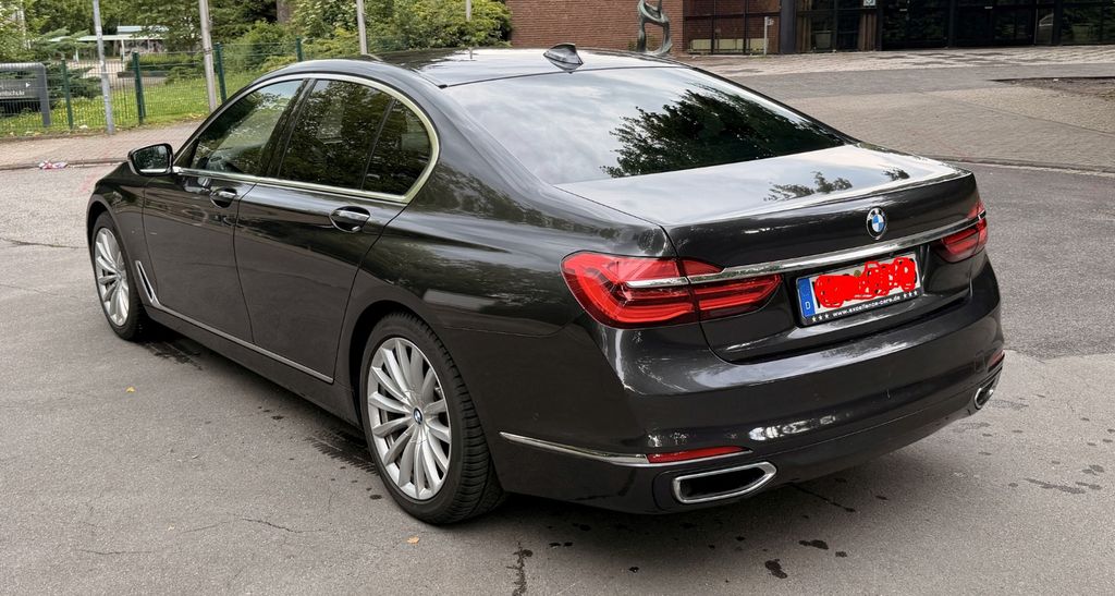 Bild des Angebotes BMW 730d xDrive-elek.Fondsitze-Massage-HUD-CAM-TEMPO