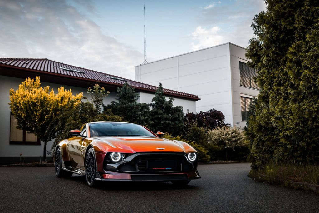 Bild des Angebotes Aston Martin Valour