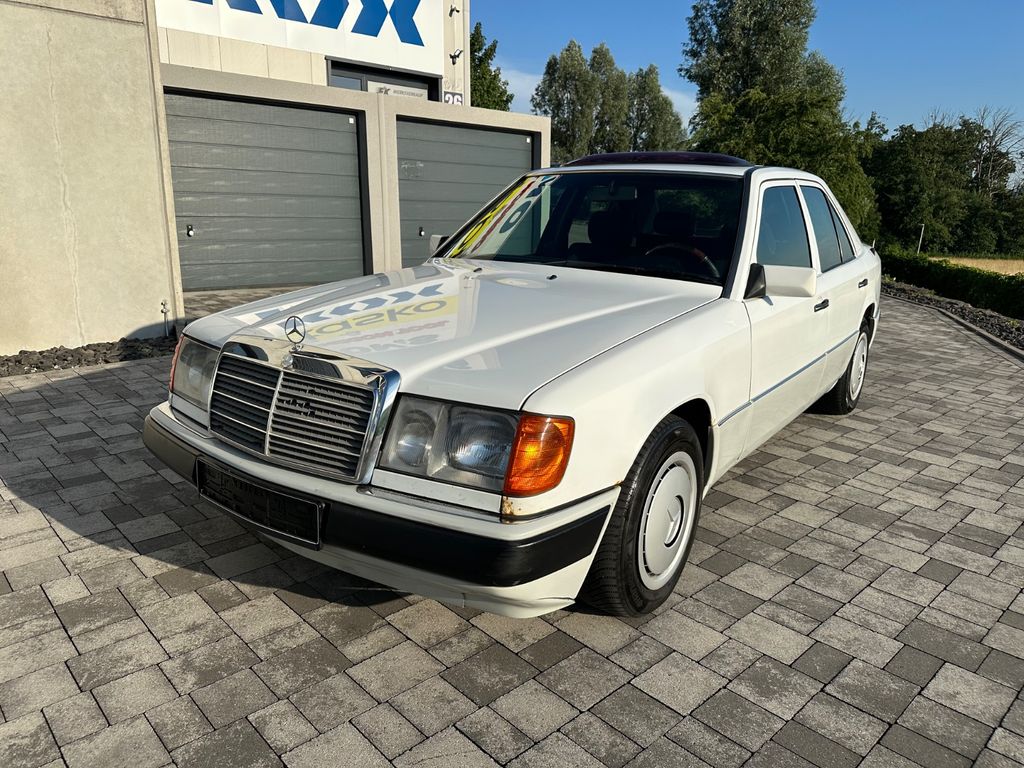 Bild des Angebotes Mercedes-Benz 230