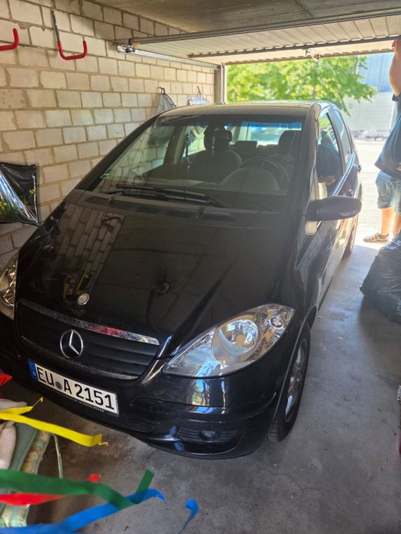 Bild des Angebotes Mercedes-Benz A 170 Classic schwarz Garagenwagen