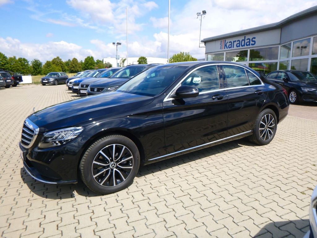 Bild des Angebotes Mercedes-Benz C 200 d Lim >NAVI/LED-Licht/SHZ/Parkassist/PDC<