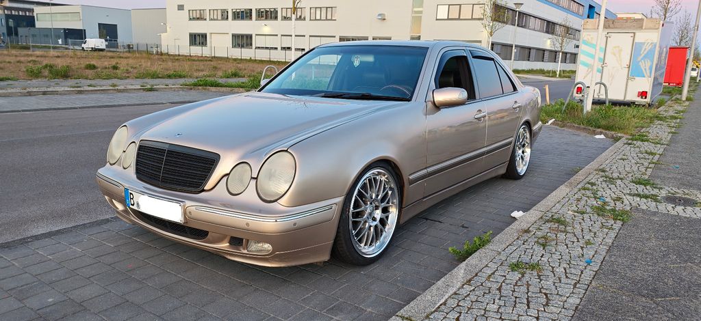 Bild des Angebotes Mercedes-Benz E 430 ELEGANCE Elegance
