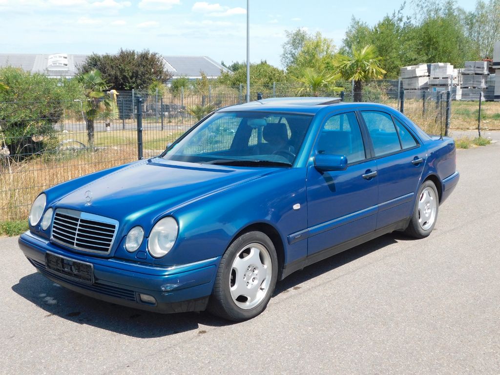 Bild des Angebotes Mercedes-Benz E 230