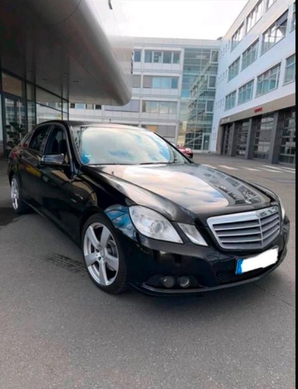 Bild des Angebotes Mercedes-Benz E 250 CDI 4MATIC BlueEFF. ELEGANCE Aut. ELEGANCE