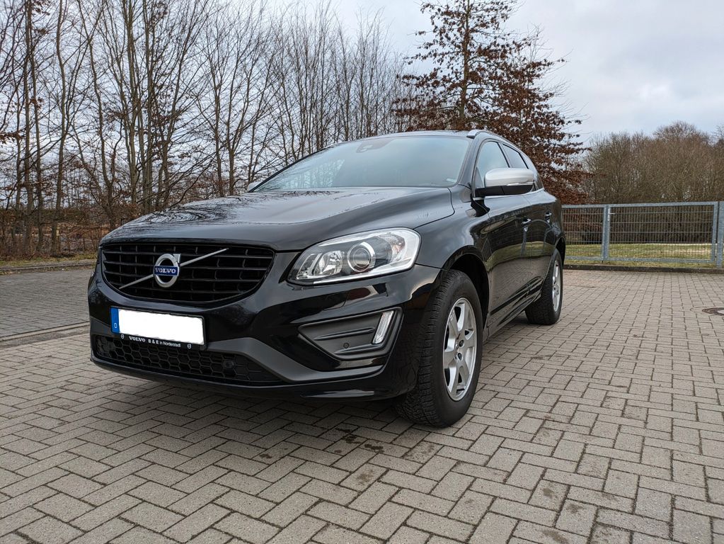 Bild des Angebotes Volvo XC60 D4 Geartronic Momentum R-Design