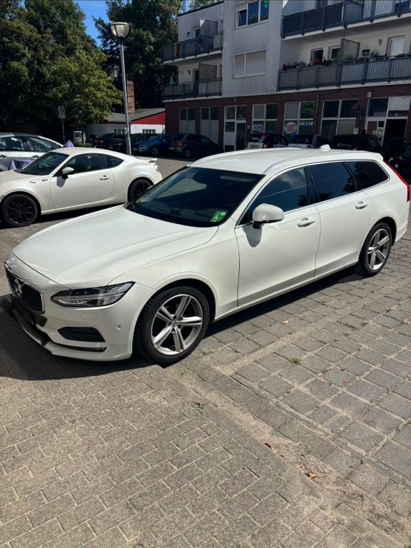 Bild des Angebotes Volvo V90 D4 Momentum Geartronic 360* ACC LED