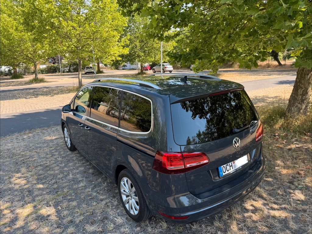Bild des Angebotes Volkswagen Sharan 2.0 TDI SCR 130kW DSG Highline Highline