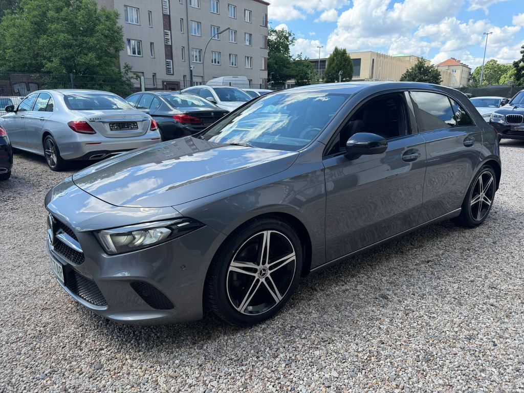 Bild des Angebotes Mercedes-Benz A 180 d*Widescreen*AMG Line*R-Cam*Top