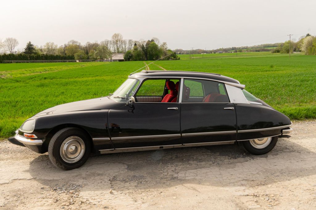 Bild des Angebotes Citroën DS 21 Pallas Halbautomatik komplett restauriert