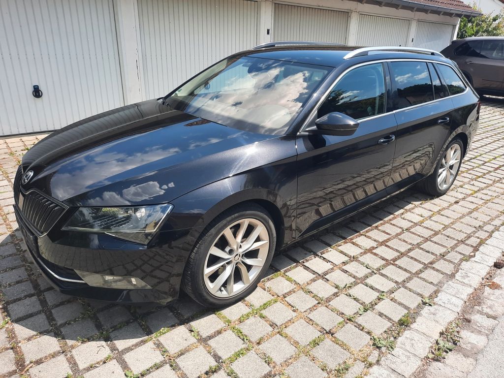 Bild des Angebotes Skoda Superb 2.0 TDI SCR 140kW DSG Style Combi Style