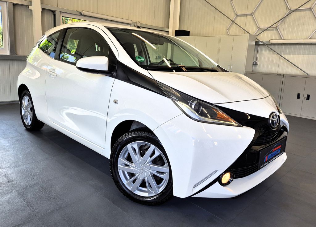Bild des Angebotes Toyota Aygo x-play touch|KLIMA|KAMERA|GARANTIE