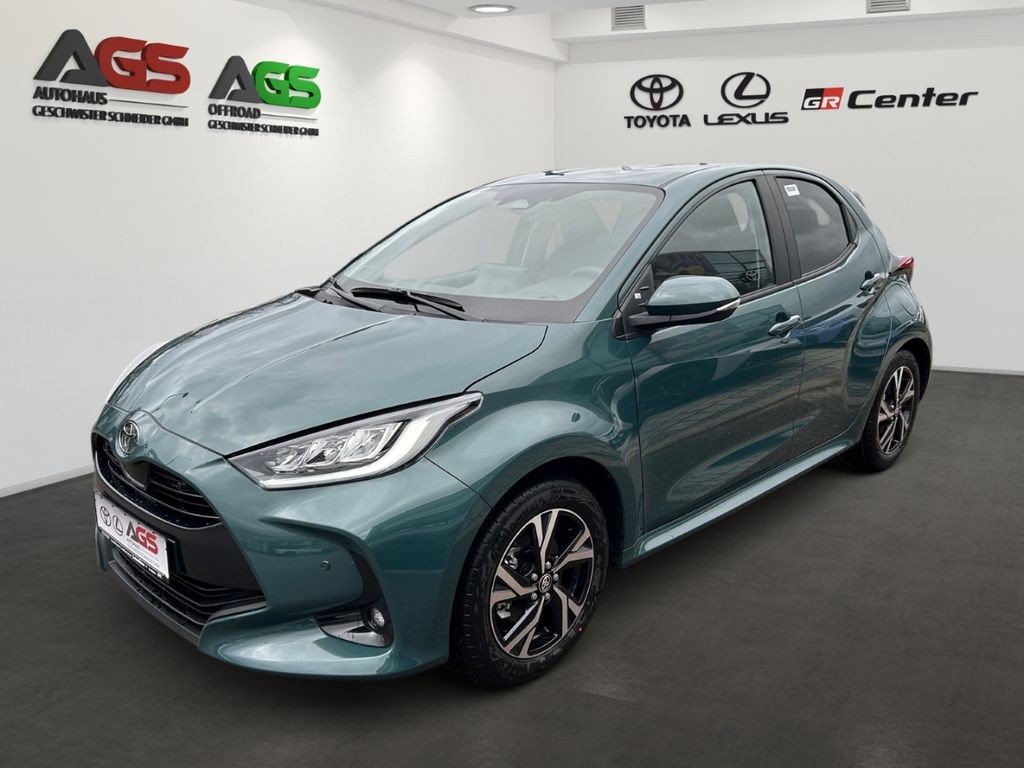 Bild des Angebotes Toyota Yaris Hybrid 1,5L Teamplayer + Technik-Paket