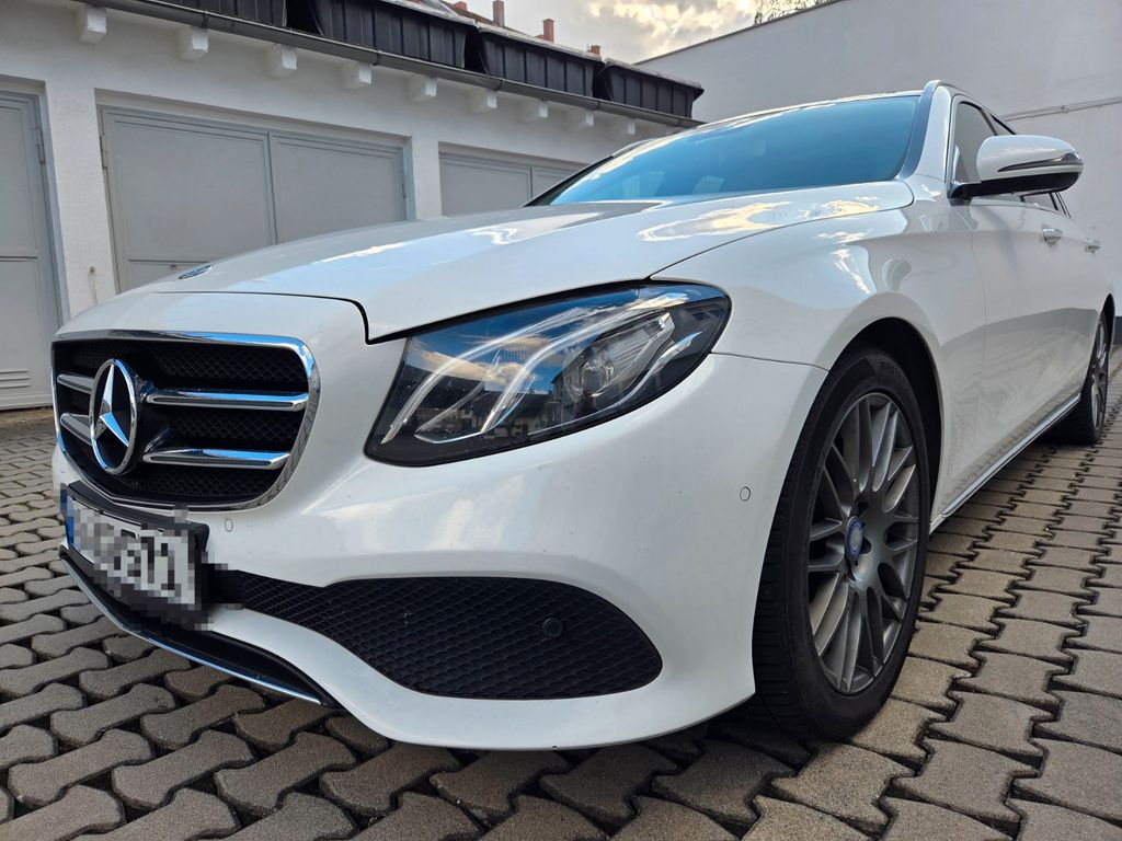 Bild des Angebotes Mercedes-Benz E 350 d T Autom. AMG Line