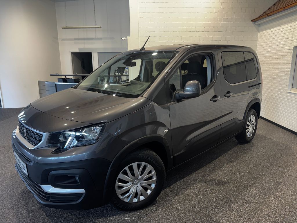 Bild des Angebotes Peugeot Rifter AUTOMATIK KLIMA PDC CARPLAY ALLWETTER