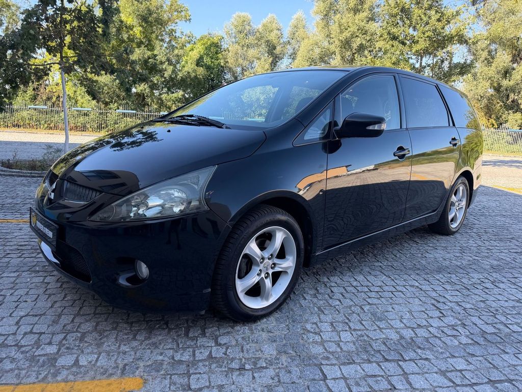 Bild des Angebotes Mitsubishi Grandis 2.4 Intense 6-SITZER/AUTOMATIK/AHK/TEMP