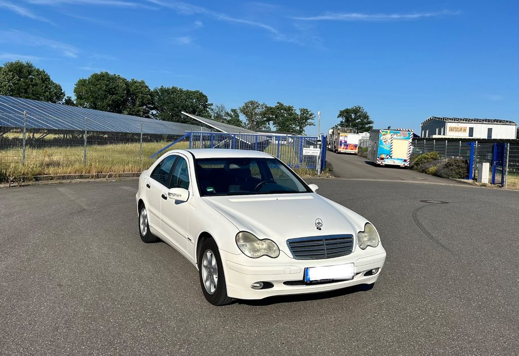 Bild des Angebotes Mercedes-Benz Mercedes C180 Kompressor, komplett rostfrei!
