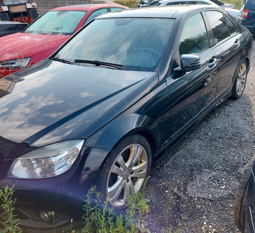 Bild des Angebotes Mercedes-Benz C 320 CDI 4MATIC AVANTGARDE Avantgarde