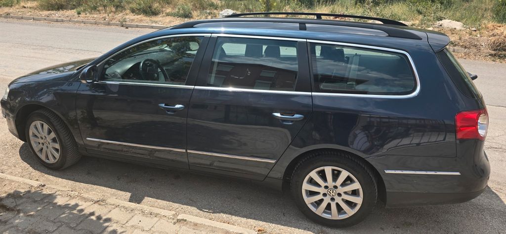 Bild des Angebotes Volkswagen Passat Variant 2.0 TDI 4motion Comfortline V...