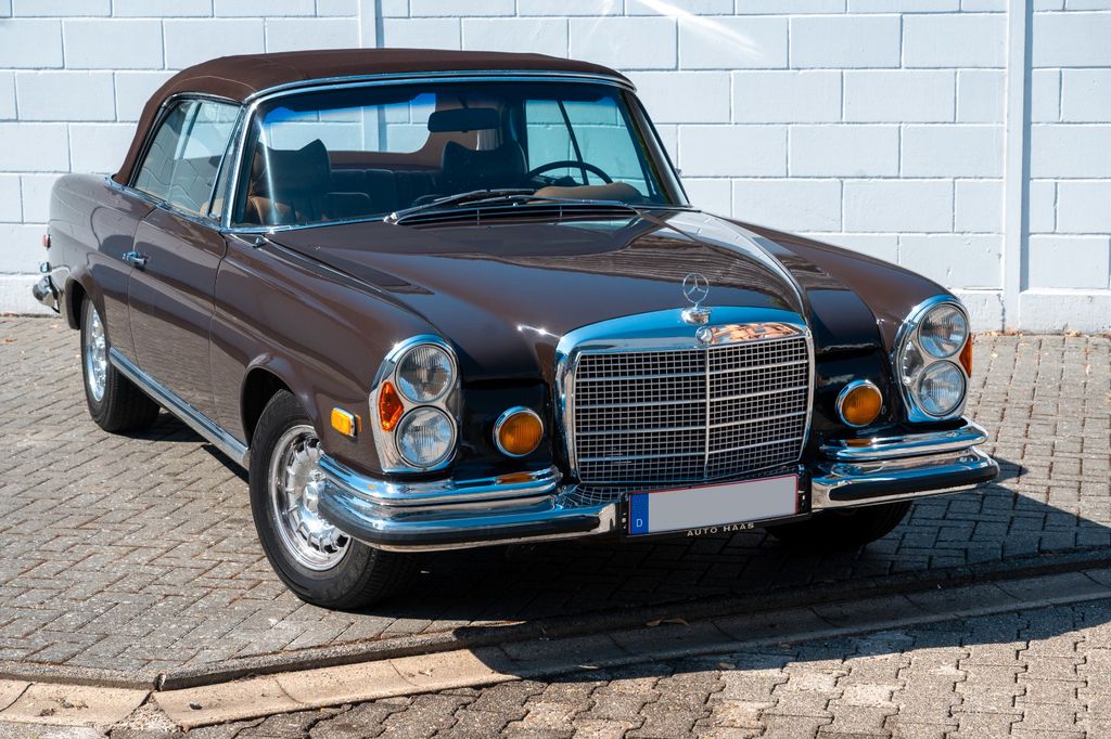 Bild des Angebotes Mercedes-Benz 280 SE 3.5 Cabriolet (W111 Flachkühler)