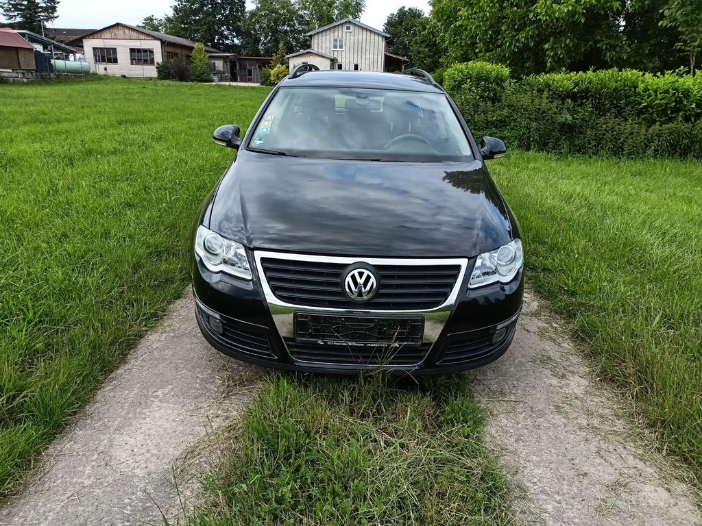 Bild des Angebotes Volkswagen Passat 2.0 TDI Comfortline Navi Scheckheft 2.HD