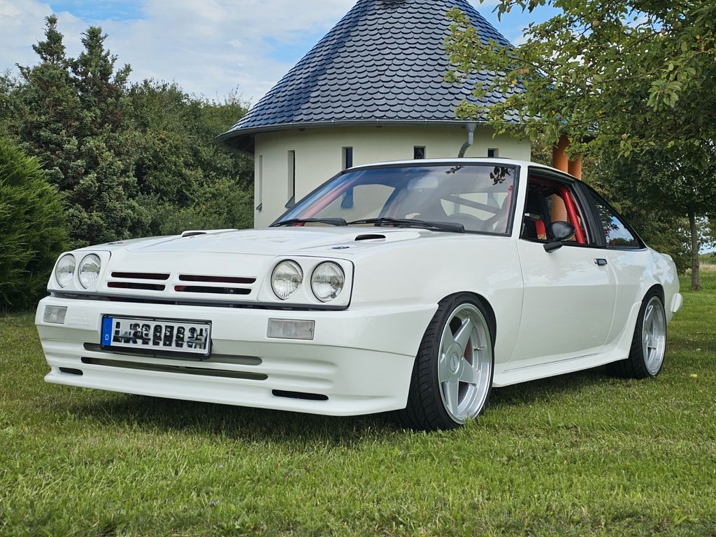 Opel Manta B  Kultauto GTÜ Gutachten 2+