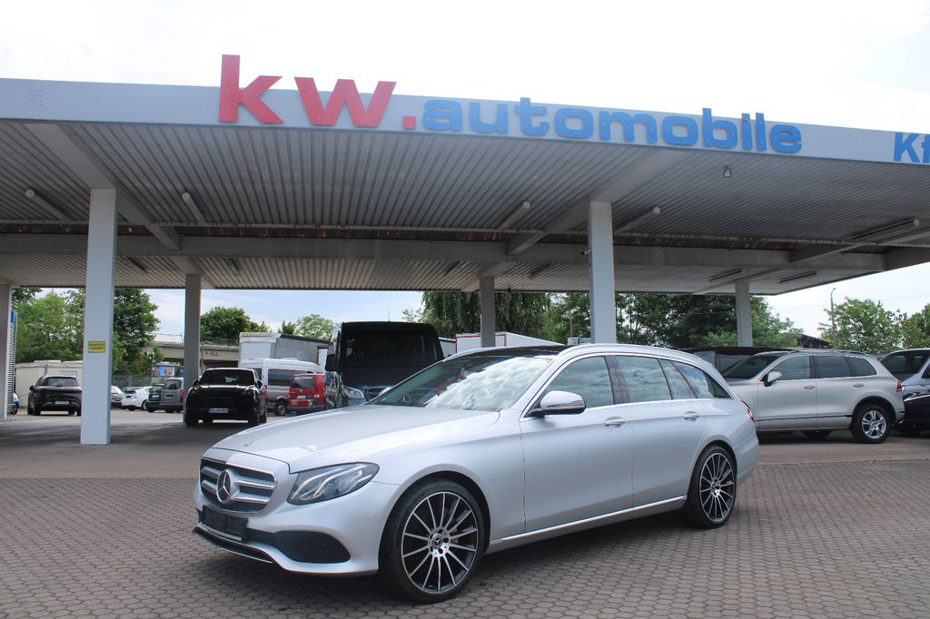 Bild des Angebotes Mercedes-Benz E 350 d 4Matic,LED,20",Leder,Head-up,Panorama