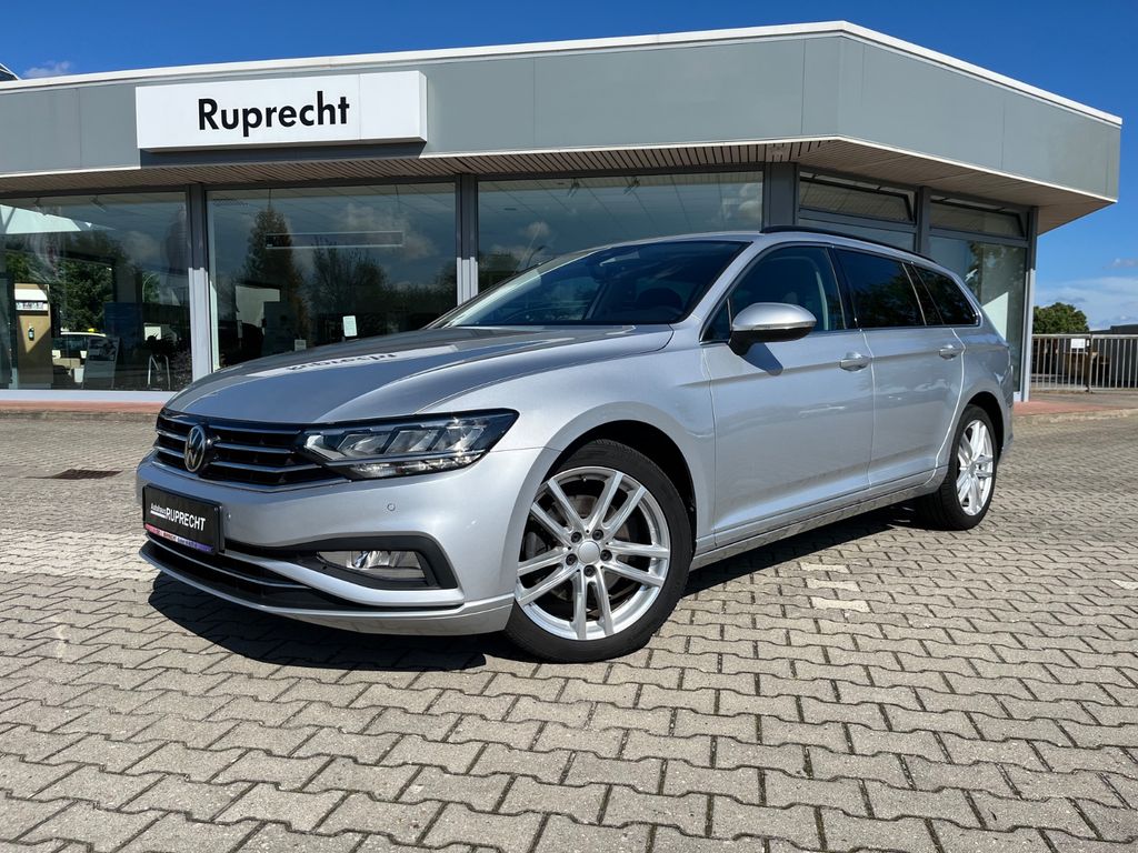 Bild des Angebotes Volkswagen Passat Variant Business 1.5 TSI Navi App AHK ACC