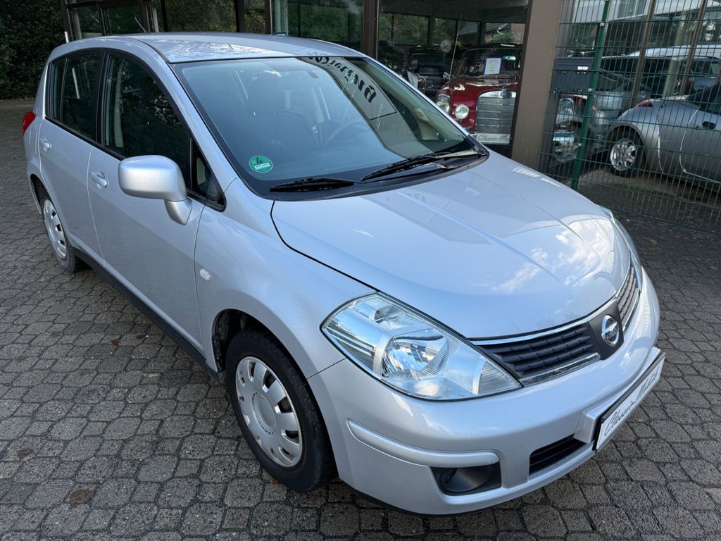 Nissan Tiida 1.6 Visia