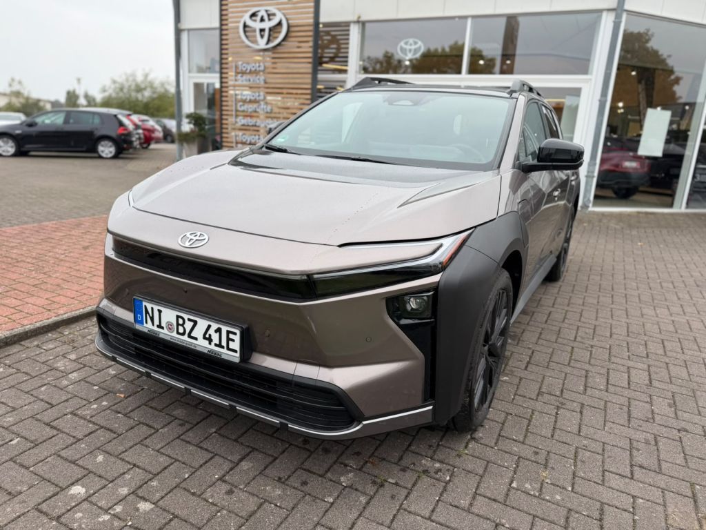 Bild des Angebotes Toyota bZ4X AWD Touring Lounge Vorführwagen