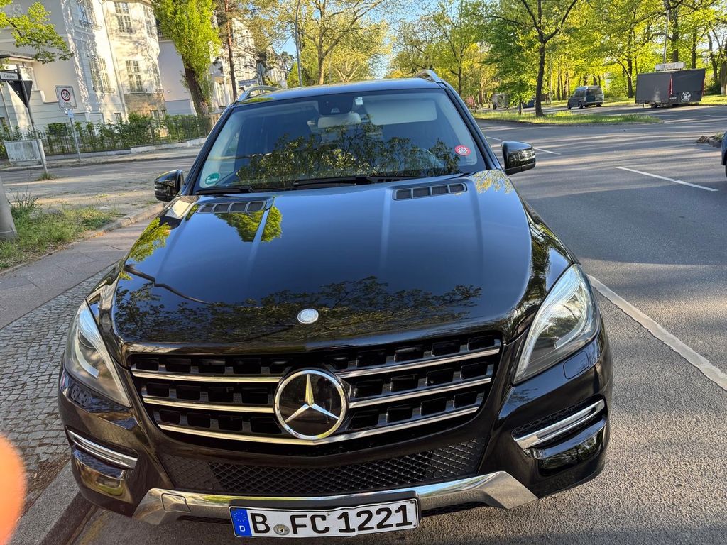 Bild des Angebotes Mercedes-Benz ML 350 BlueTEC 4MATIC AMG Line Garagenfahrzeug