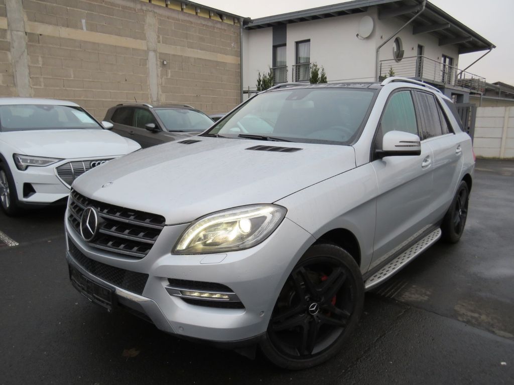 Bild des Angebotes Mercedes-Benz ML400 *PANO *LEDER *AHK *XENON *STANDHEIZUNG