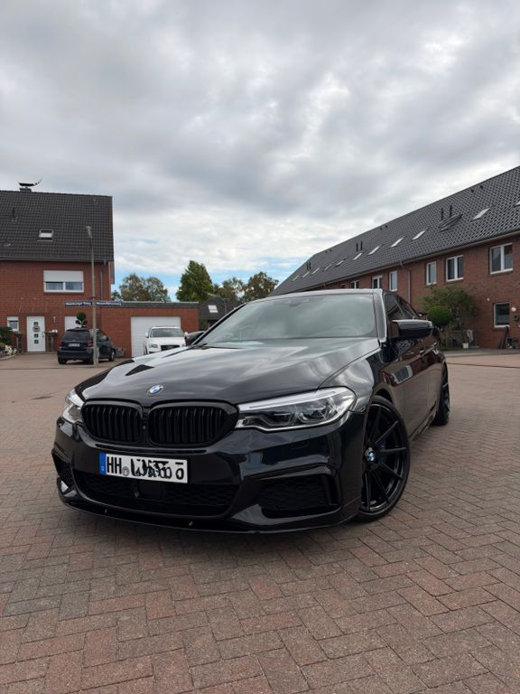 Bild des Angebotes BMW 540i xDrive / M Sport/HUD/AHK/H&K/360/Soft Close