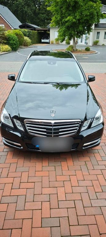 Bild des Angebotes Mercedes-Benz E 220 CDI T BlueEFFICIENCY Standard