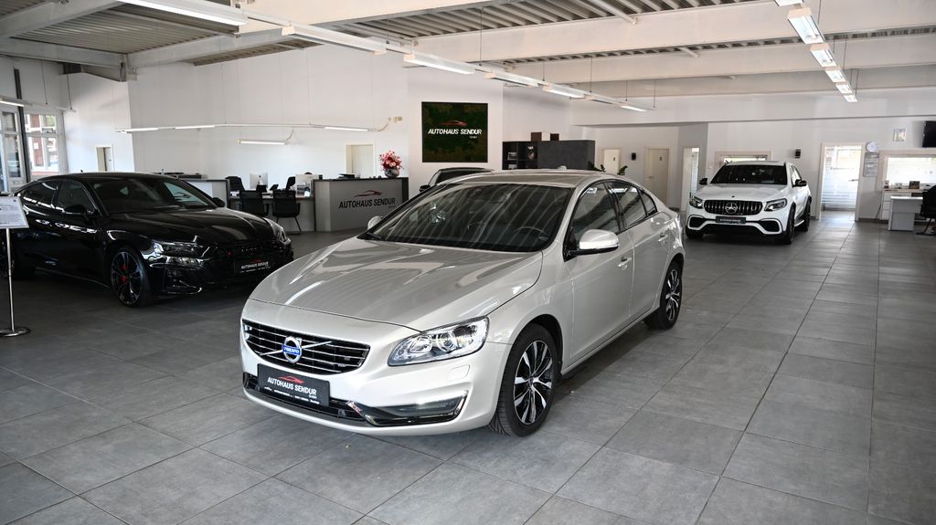 Bild des Angebotes Volvo S60 Lim. Linje Svart *KAMERA*LEDER*AUTOMATIK